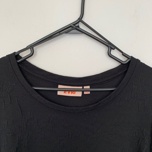 ๐ฑ 5 FOR $10. EVRI TEXTURED BLACK ROUND NECK LONG SLEEVE TOP SIZE 1X - Picture 2 of 7